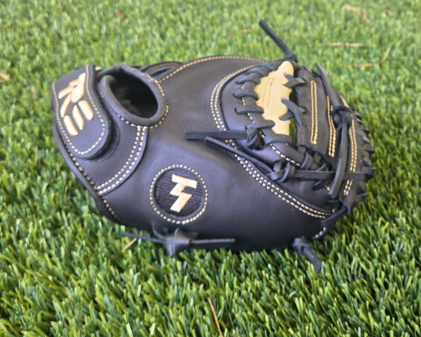 Catcher's Training Mitt 27"